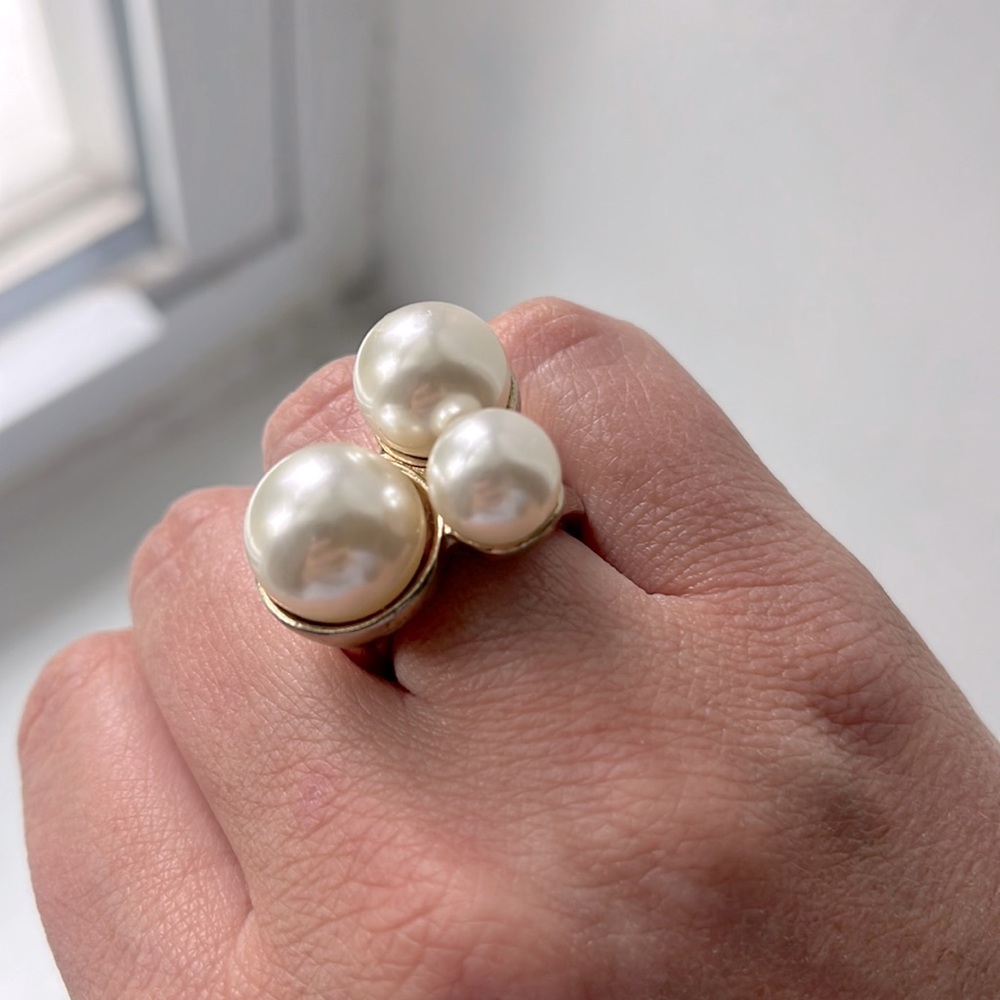 Gold Statement Ring With Three Large Pearls - image 1